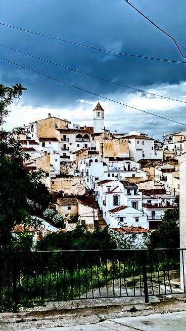 Posada Puente Romano Sedella Екстер'єр фото